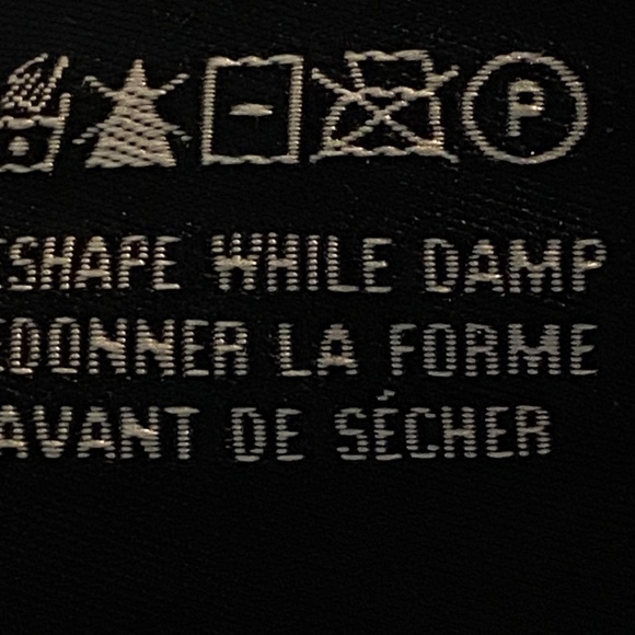 Le Chateau Boho Crochet Vest - Picture 6 of 6